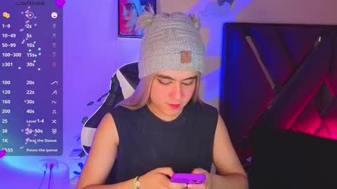 Snapshot of derek_greyy_ chatting on 12, 11, 2025 derek grey online show from 12, 11, 2025