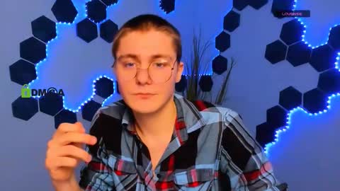 Snapshot of derek_hawk_ chatting on 4, 2, 2026 derek_hawk_ online show from 4, 2, 2026