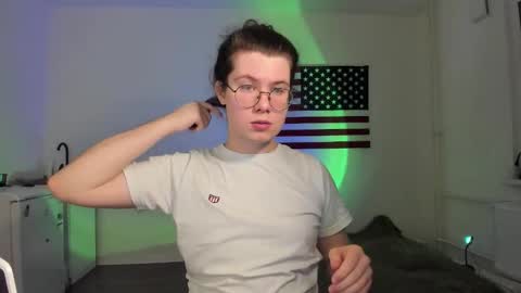 Snapshot of derek_shameless chatting on 2, 12, 2025 Derek online show from 2, 12, 2025