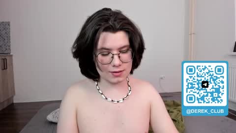 Derek online show from 10, 4, 2026