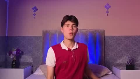 Snapshot of derek_sinn chatting on 19, 2, 2026 derek_sinn online show from 19, 2, 2026