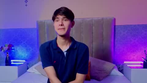 Snapshot of derek_sinn chatting on 26, 2, 2026 derek_sinn online show from 26, 2, 2026