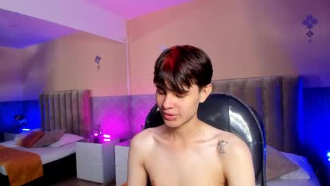 derek_sinn online show from 17, 4, 2026