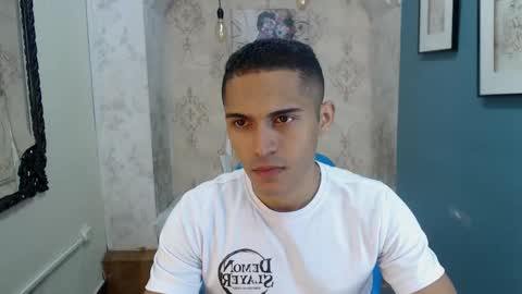 Snapshot of derek_storm_ chatting on 14, 11, 2025 D E R E K online show from 14, 11, 2025