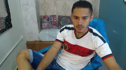 Snapshot of derek_storm_ chatting on 23, 11, 2025 D E R E K online show from 23, 11, 2025