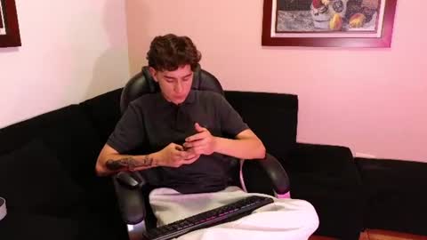 Derek online show from 12, 6, 2026