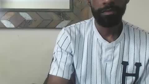 Snapshot of derekthetruth2 chatting on 17, 5, 2026 derekthetruth2 online show from 17, 5, 2026