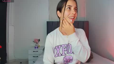 derly_cuervo703031 online show from 27, 10, 2025