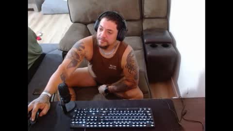 desertadventurer25 online show from 10, 10, 2025