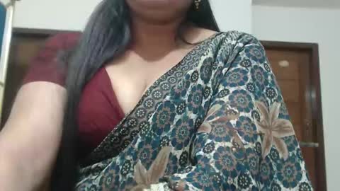 Snapshot of desimaisa130 chatting on 6, 5, 2026 Maisa online show from 6, 5, 2026