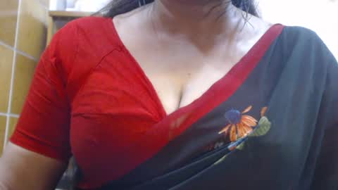 Snapshot of desimaisa130 chatting on 4, 7, 2026 Maisa online show from 4, 7, 2026