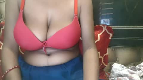 Snapshot of desiprincess35 chatting on 3, 8, 2026 desiprincess35 online show from 3, 8, 2026