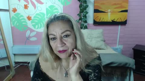 Snapshot of desire_latin chatting on 5, 12, 2024 VALERIA online show from 5, 12, 2024