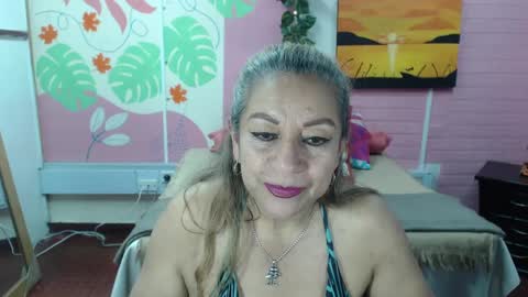 Snapshot of desire_latin chatting on 19, 12, 2024 VALERIA online show from 19, 12, 2024