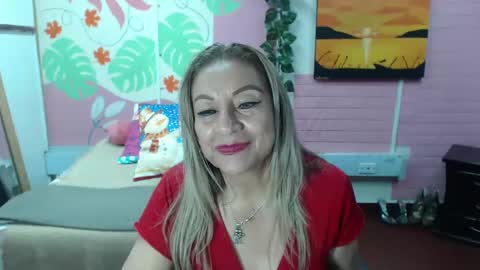 Snapshot of desire_latin chatting on 31, 12, 2024 VALERIA online show from 31, 12, 2024
