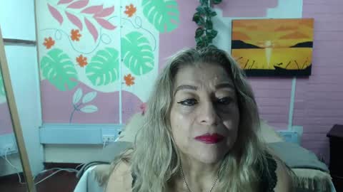 Snapshot of desire_latin chatting on 6, 1, 2025 VALERIA online show from 6, 1, 2025