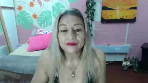 Snapshot of desire_latin chatting on 27, 2, 2025 VALERIA online show from 27, 2, 2025