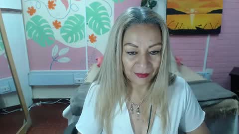 Snapshot of desire_latin chatting on 11, 3, 2025 VALERIA online show from 11, 3, 2025