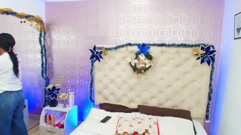 Sara Desire online show from 9, 1, 2025