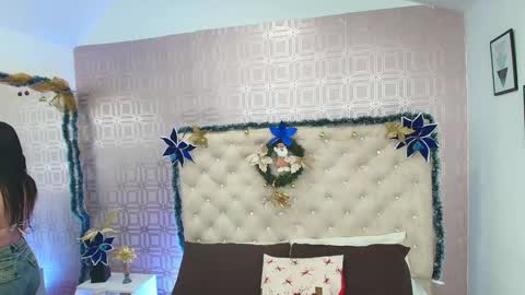 Sara Desire online show from 10, 1, 2025