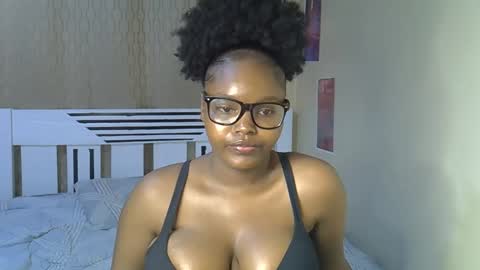 Snapshot of desiredahlia33 chatting on 20, 3, 2026 desiredahlia33 online show from 20, 3, 2026