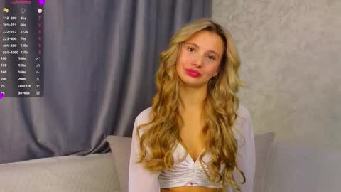 Snapshot of desireeclipse chatting on 17, 11, 2025 Willow online show from 17, 11, 2025