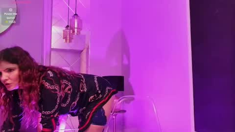 Snapshot of desireekeys chatting on 18, 11, 2025 Desiree online show from 18, 11, 2025