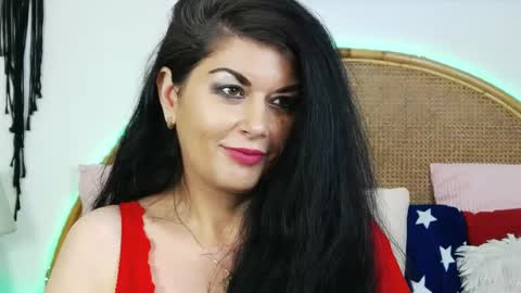 HellenMoon online show from 17, 12, 2024