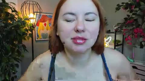 Snapshot of desirelayla chatting on 4, 10, 2025 LAYLA online show from 4, 10, 2025