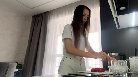 Snapshot of desirewingard chatting on 8, 5, 2026 Ksenia online show from 8, 5, 2026