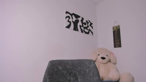 desty_y online show from 11, 4, 2026