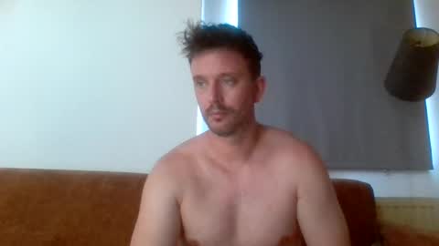 Snapshot of deutero1986 chatting on 13, 7, 2026 deutero1986 online show from 13, 7, 2026