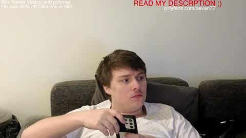 Snapshot of devantheplug chatting on 7, 12, 2024 Devan online show from 7, 12, 2024