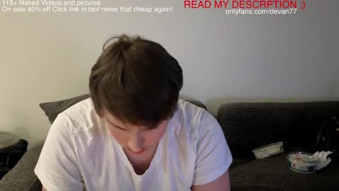 Snapshot of devantheplug chatting on 12, 12, 2024 Devan online show from 12, 12, 2024