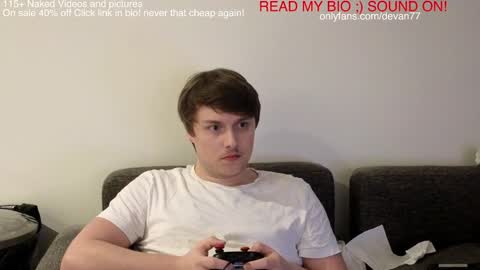 Snapshot of devantheplug chatting on 14, 12, 2024 Devan online show from 14, 12, 2024