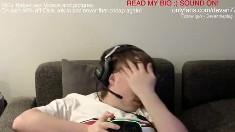 Snapshot of devantheplug chatting on 8, 3, 2025 Devan online show from 8, 3, 2025