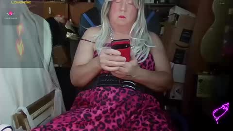 Snapshot of deviant_of_pleasure chatting on 12, 10, 2025 Deviant of Pleasure online show from 12, 10, 2025