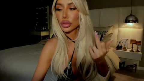 Snapshot of devil_bby chatting on 3, 6, 2026 Devil bb online show from 3, 6, 2026