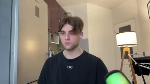 Snapshot of devilnut1 chatting on 12, 2, 2025 devilnut1 online show from 12, 2, 2025