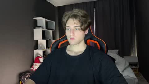 Snapshot of devilnut1 chatting on 16, 11, 2025 devilnut1 online show from 16, 11, 2025