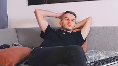 devin_ho online show from 22, 12, 2025