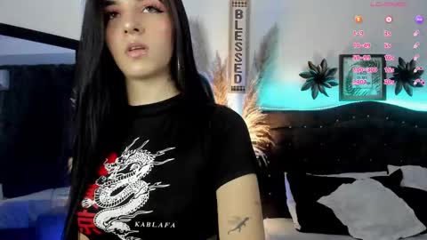 Snapshot of devlin_violet__ chatting on 26, 2, 2025 PaulaInsta  paulacastellanos 1Pvt open online show from 26, 2, 2025