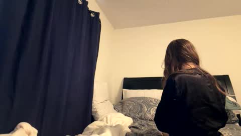 Snapshot of devonclarky213 chatting on 6, 4, 2026 come play online show from 6, 4, 2026