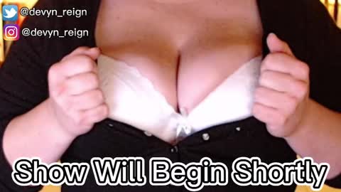 Devyn Reign online show from 8, 3, 2025