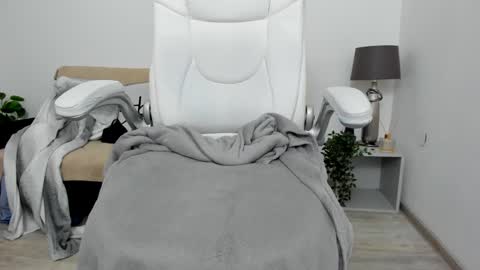 Deya online show from 5, 2, 2025