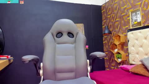 Snapshot of deyy_madisson chatting on 30, 12, 2024 Madisson online show from 30, 12, 2024