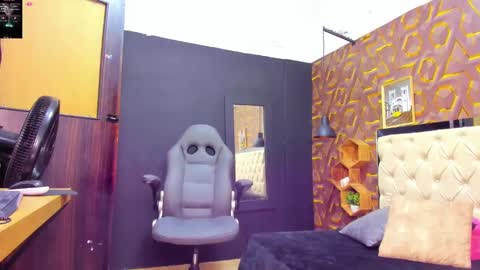 Snapshot of deyy_madisson chatting on 6, 3, 2025 Madisson online show from 6, 3, 2025