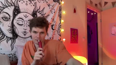 Snapshot of di_n_alex chatting on 22, 12, 2024 Di Alex online show from 22, 12, 2024