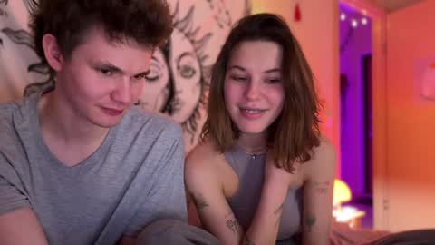 Snapshot of di_n_alex chatting on 27, 12, 2024 Di Alex online show from 27, 12, 2024