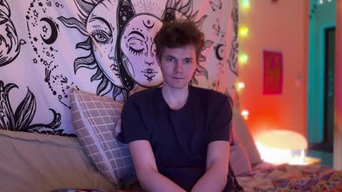 Snapshot of di_n_alex chatting on 9, 1, 2025 Di Alex online show from 9, 1, 2025